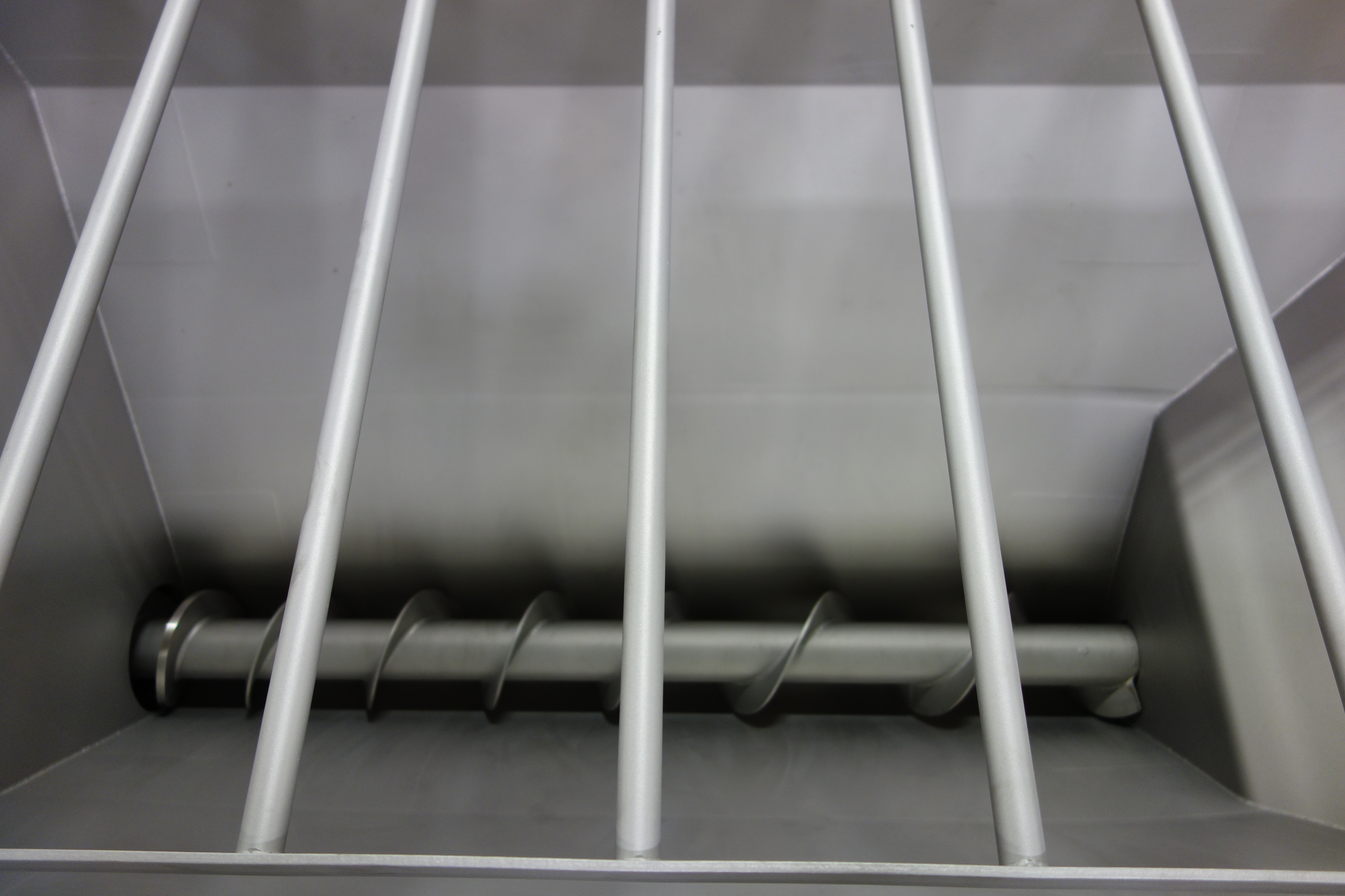 Inside Pump Feeder